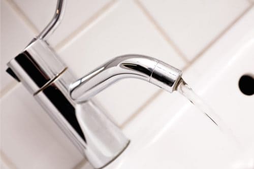 Read more about the article Are All Bathroom Sink Faucets The Same Size (Universal)?