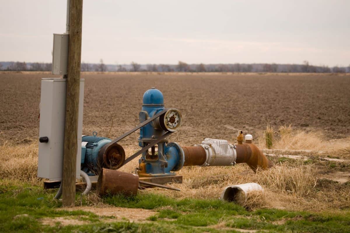 A farm irrigation pump photographed in the farm field