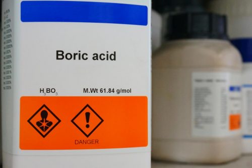 Read more about the article How To Use Boric Acid On Carpet