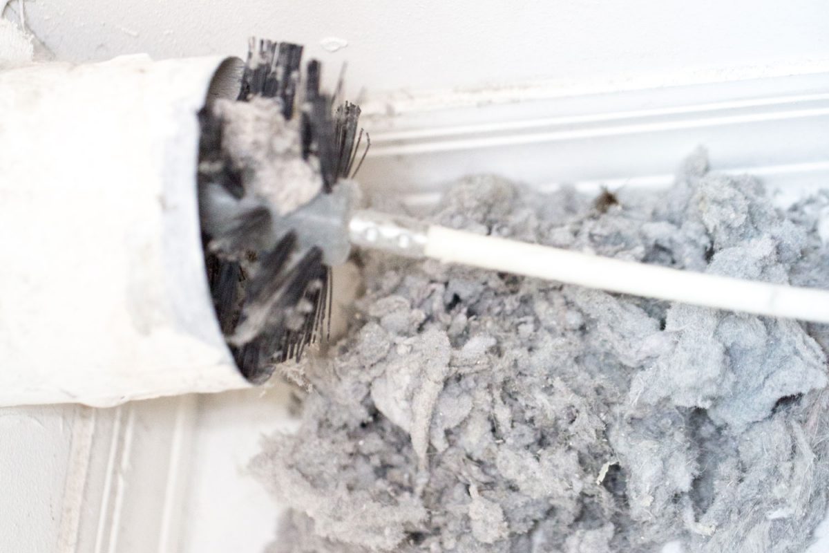 Removing lint from the dryer vent
