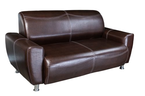 Read more about the article How To Fix A Peeling Faux Leather Couch?