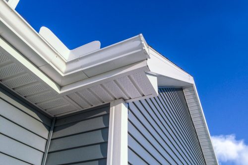 Read more about the article How To Cut Vinyl Gutters