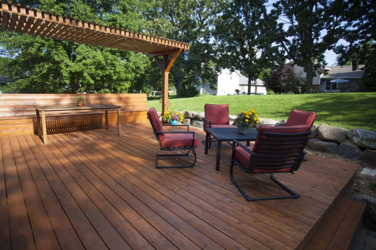 Backyard deck and pergola landscaping - Safety Precautions When A Deck Is At Risk
