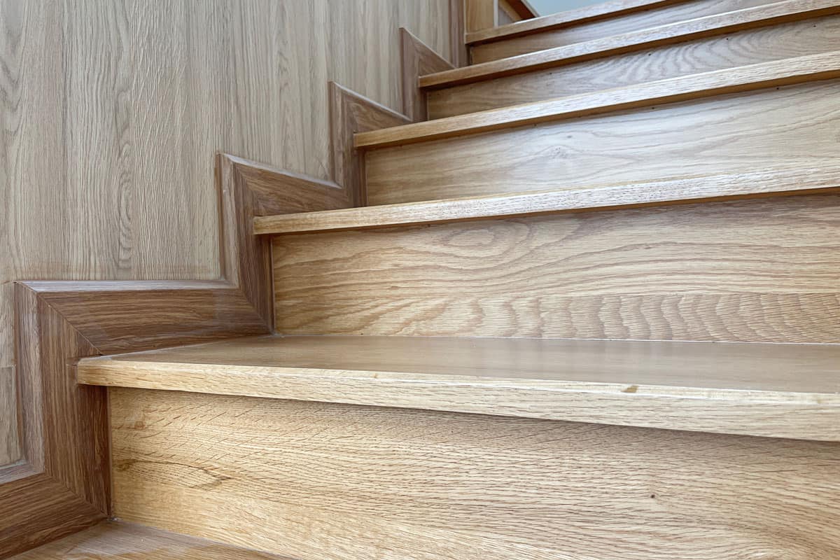 Wooden staircase, Solid oak wood flooring