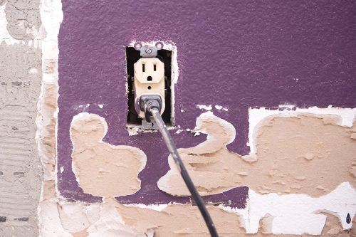 Read more about the article How To Fill Gaps Around Electrical Sockets?